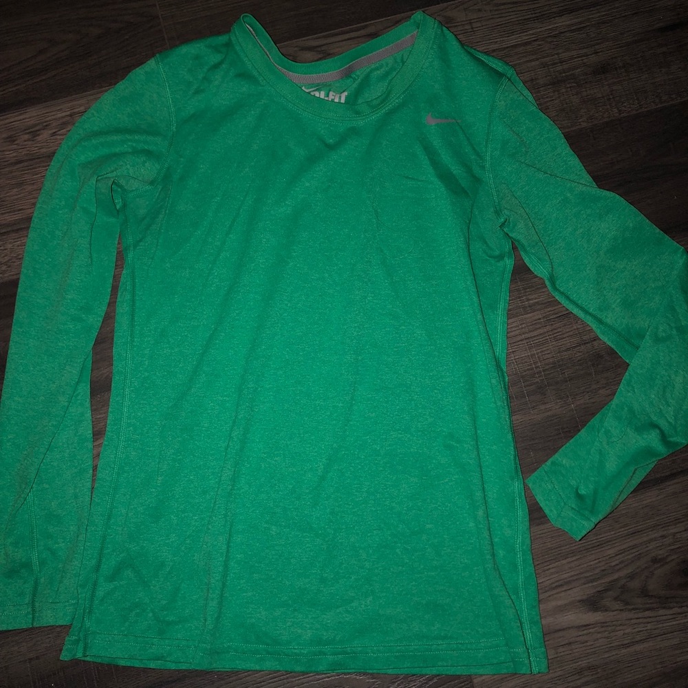 NIKE dri fit top